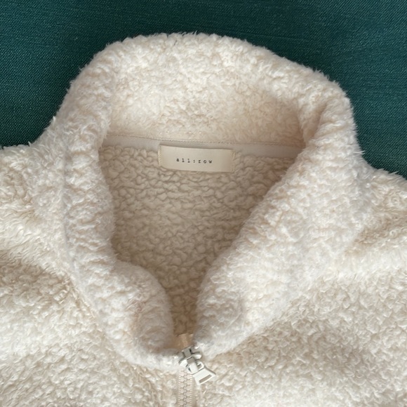 All : Row Sherpa Jacket - Picture 3 of 10